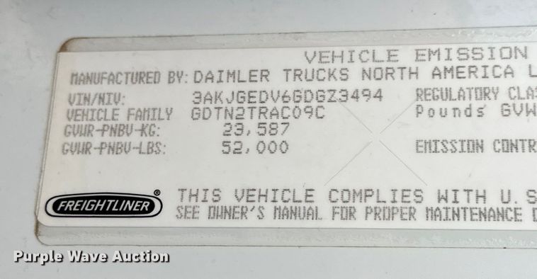 image for item DK6670 2016 Freightliner Cascadia semi truck