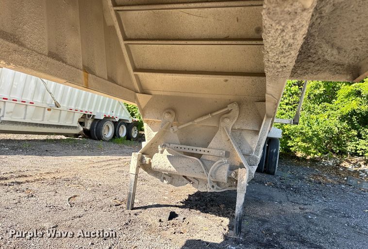 image for item DL4424 2019 Armor Lite SBD-40 bottom dump trailer