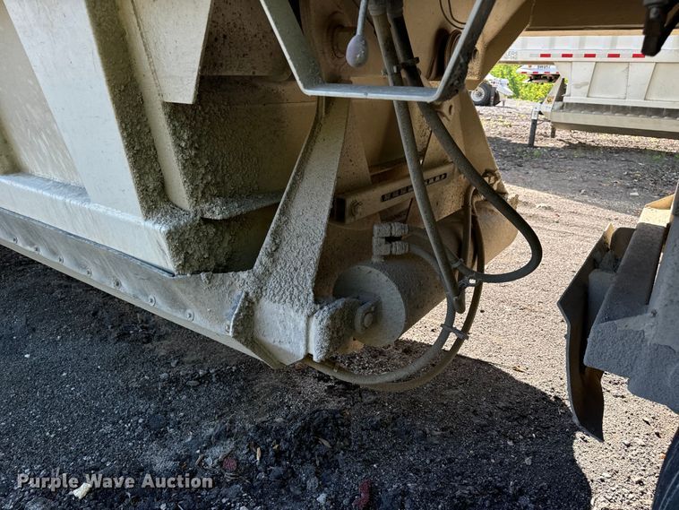 image for item DL4424 2019 Armor Lite SBD-40 bottom dump trailer