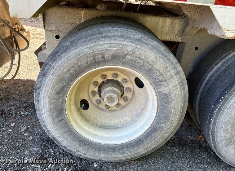 image for item DL4424 2019 Armor Lite SBD-40 bottom dump trailer