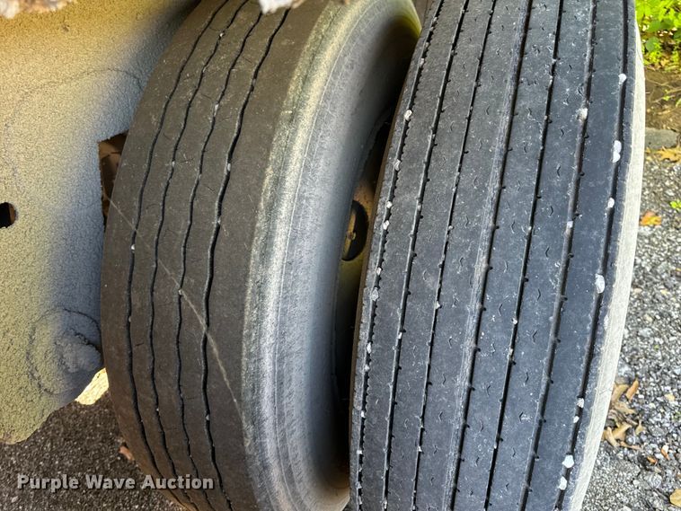 image for item DL4424 2019 Armor Lite SBD-40 bottom dump trailer