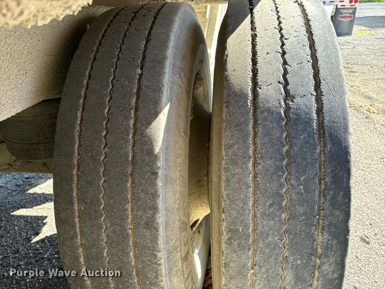 image for item DL4424 2019 Armor Lite SBD-40 bottom dump trailer