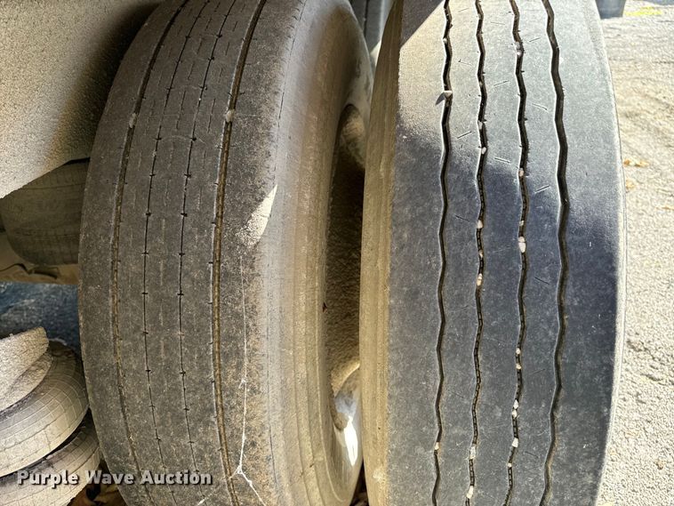 image for item DL4424 2019 Armor Lite SBD-40 bottom dump trailer