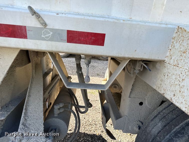 image for item DL4425 2019 Armor Lite SBD-40 bottom dump trailer