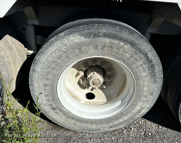 image for item DL4425 2019 Armor Lite SBD-40 bottom dump trailer