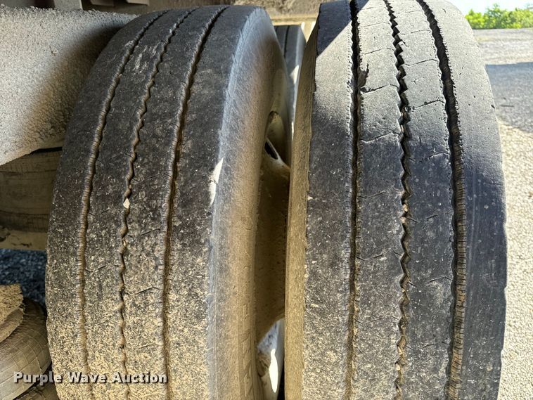 image for item DL4425 2019 Armor Lite SBD-40 bottom dump trailer