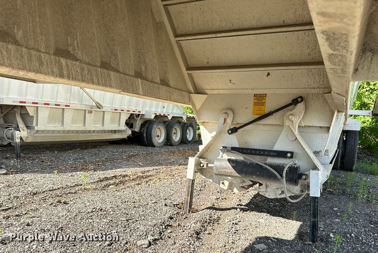 image for item DL4426 2019 Armor Lite SBD-40 bottom dump trailer