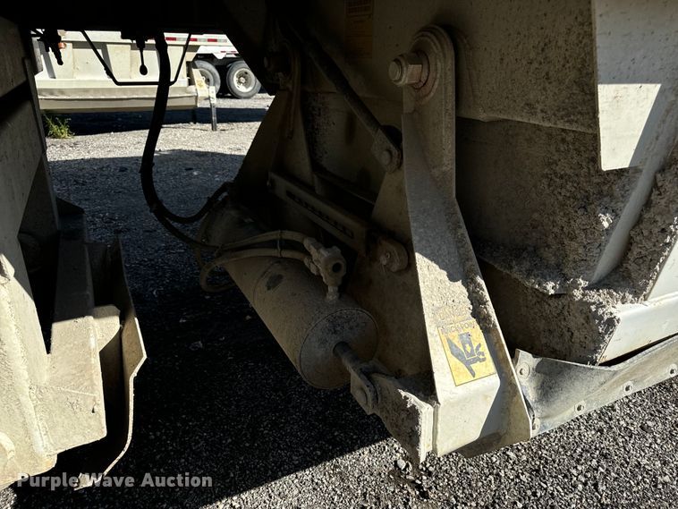 image for item DL4427 2019 Armor Lite SBD-40 bottom dump trailer
