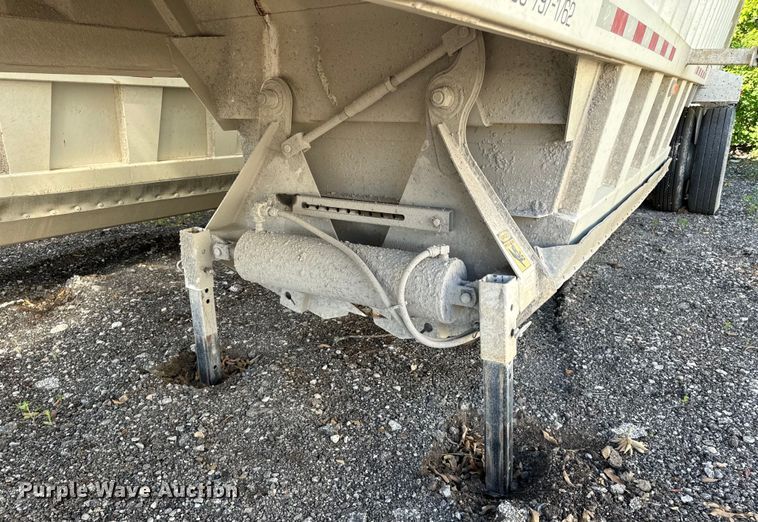 image for item DL4428 2019 Armor Lite SBD-40 bottom dump trailer