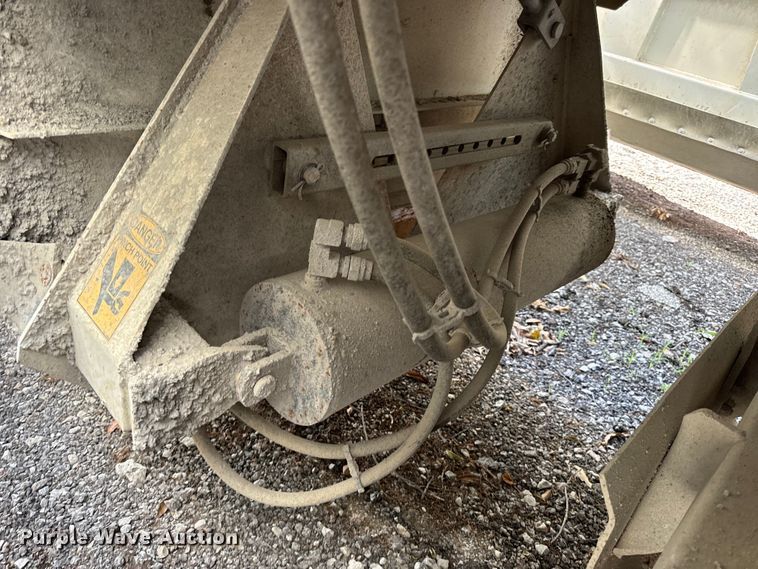 image for item DL4429 2019 Armor Lite SBD-40 bottom dump trailer