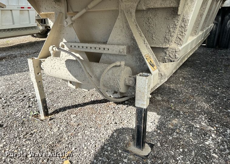 image for item DL4430 2019 Armor Lite SBD-40 bottom dump trailer