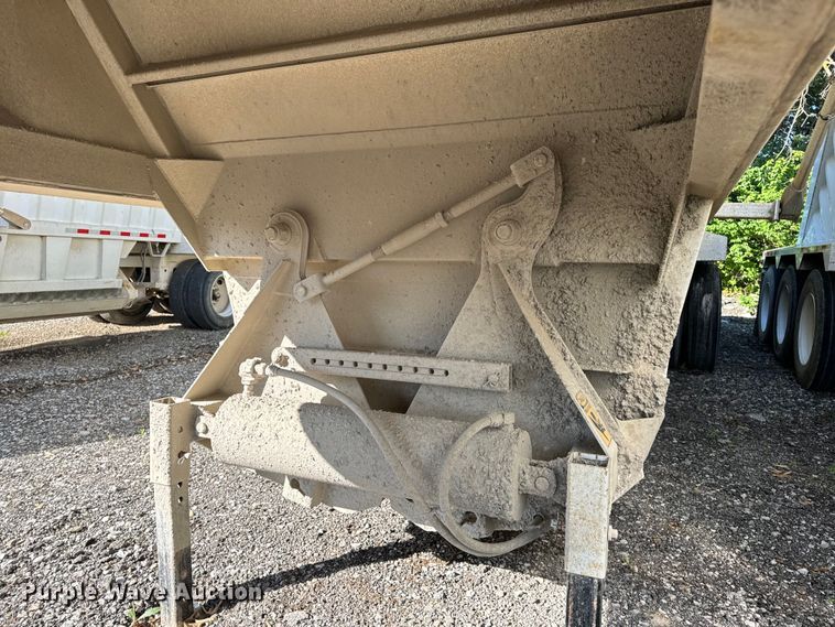 image for item DL4430 2019 Armor Lite SBD-40 bottom dump trailer