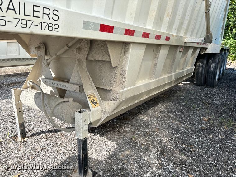 image for item DL4430 2019 Armor Lite SBD-40 bottom dump trailer