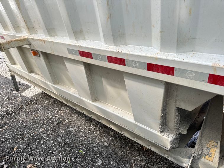 image for item DL4430 2019 Armor Lite SBD-40 bottom dump trailer
