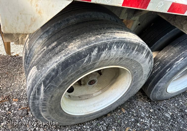 image for item DL4430 2019 Armor Lite SBD-40 bottom dump trailer