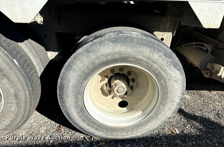 image for item DL4430 2019 Armor Lite SBD-40 bottom dump trailer