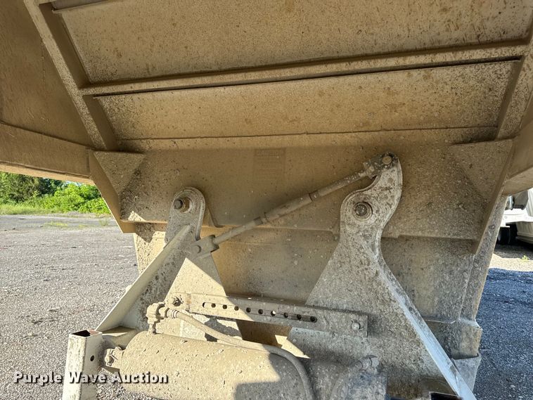 image for item DL4431 2019 Armor Lite SBD-40 bottom dump trailer