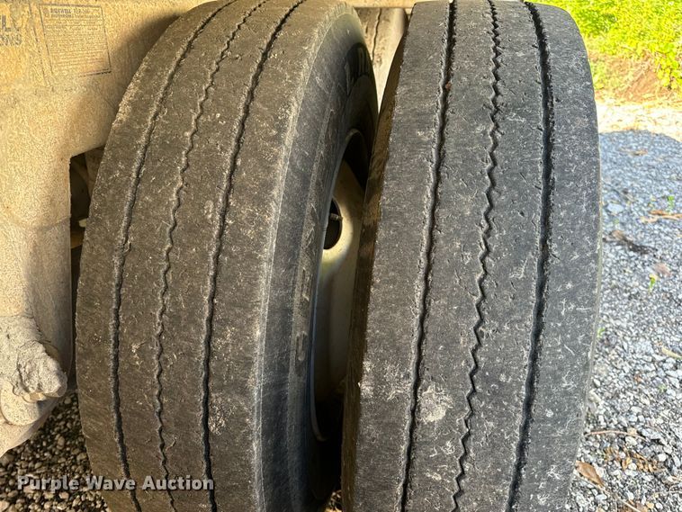 image for item DL4432 2019 Armor Lite SBD-40 bottom dump trailer