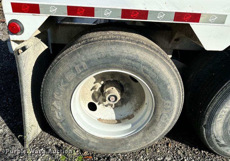 image for item DL4432 2019 Armor Lite SBD-40 bottom dump trailer