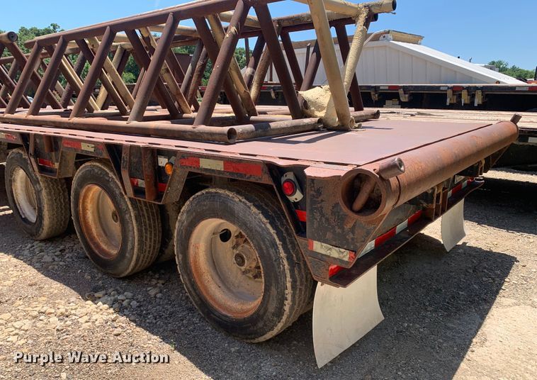 image for item DM7889 2007 Neville Built drop deck trailer