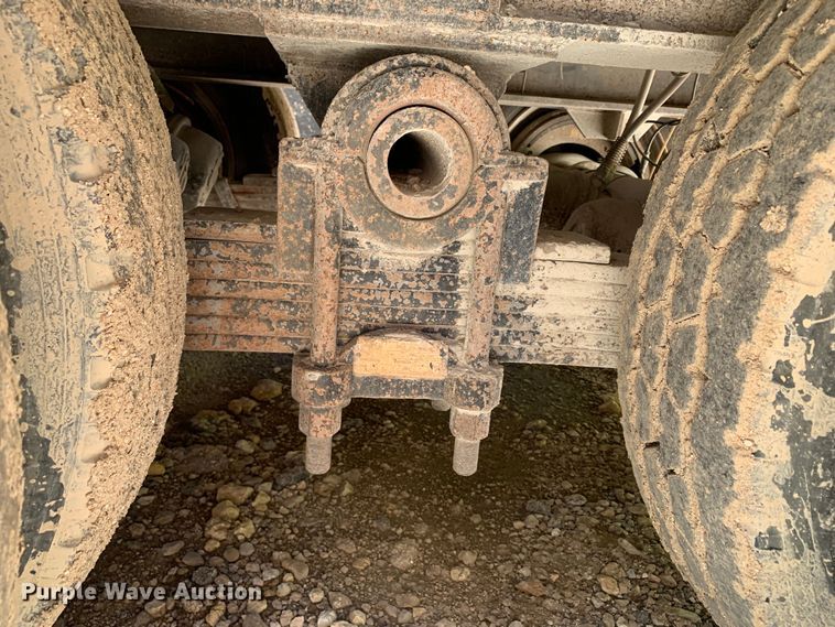 image for item DM7889 2007 Neville Built drop deck trailer