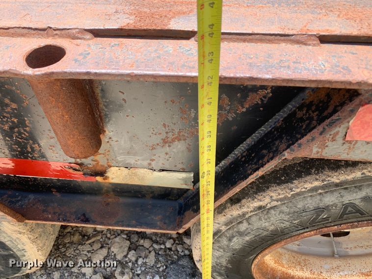 image for item DM7889 2007 Neville Built drop deck trailer