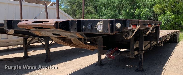 image for item DM7890 2004 Great Dane drop deck trailer