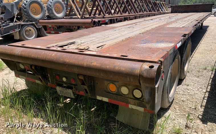 image for item DM7890 2004 Great Dane drop deck trailer