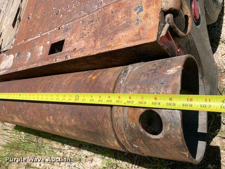 image for item DM7890 2004 Great Dane drop deck trailer