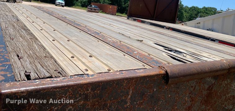 image for item DM7890 2004 Great Dane drop deck trailer