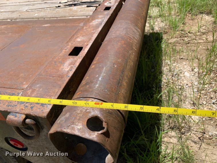 image for item DM7890 2004 Great Dane drop deck trailer