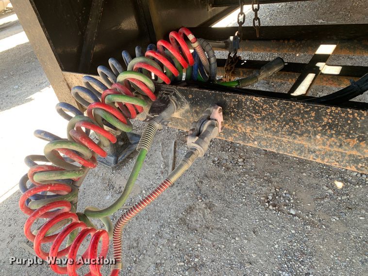 image for item DM7890 2004 Great Dane drop deck trailer