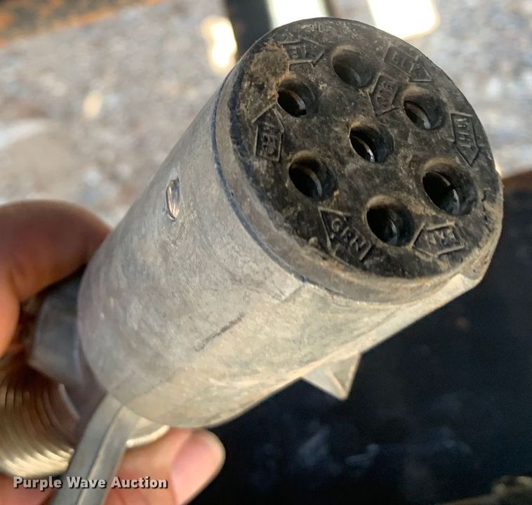 image for item DM7890 2004 Great Dane drop deck trailer