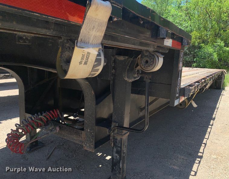 image for item DM7890 2004 Great Dane drop deck trailer