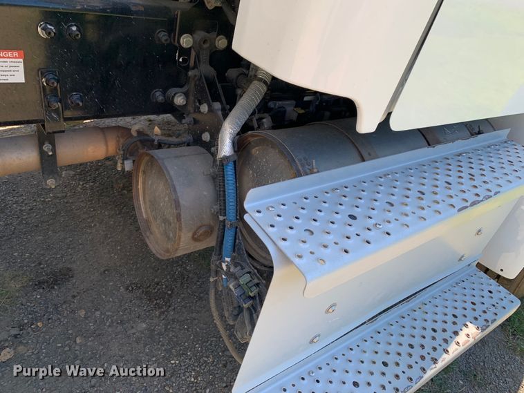 image for item DM7909 2021 Freightliner  Business Class M2 refuse truck