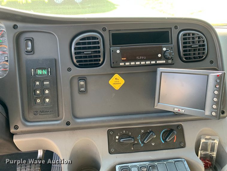 image for item DM7909 2021 Freightliner  Business Class M2 refuse truck