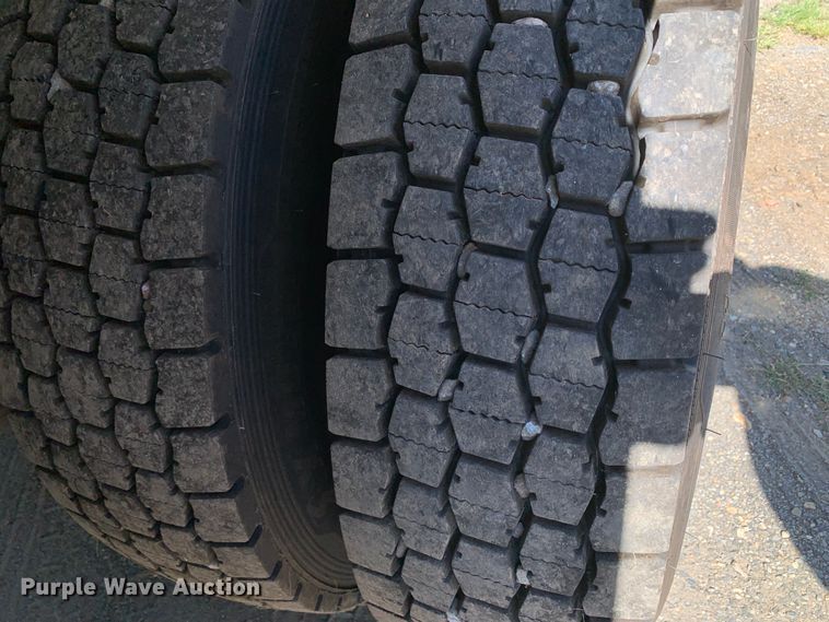 image for item DM7909 2021 Freightliner  Business Class M2 refuse truck