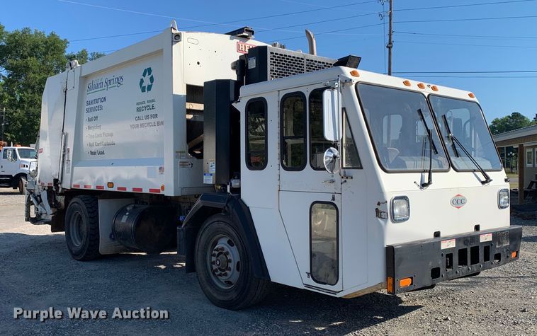 image for item DM7910 2015 Crane Carrier Low Entry refuse truck