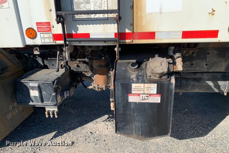 image for item DM7910 2015 Crane Carrier Low Entry refuse truck