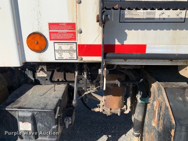 image for item DM7910 2015 Crane Carrier Low Entry refuse truck