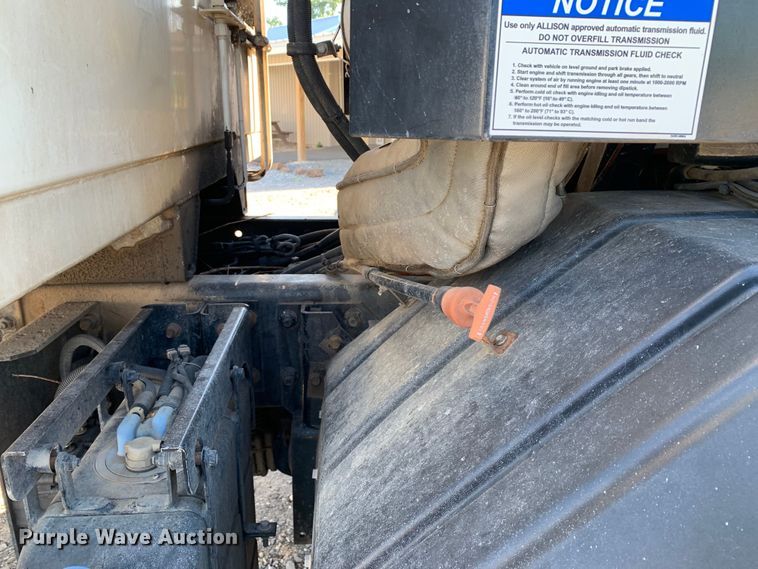 image for item DM7910 2015 Crane Carrier Low Entry refuse truck