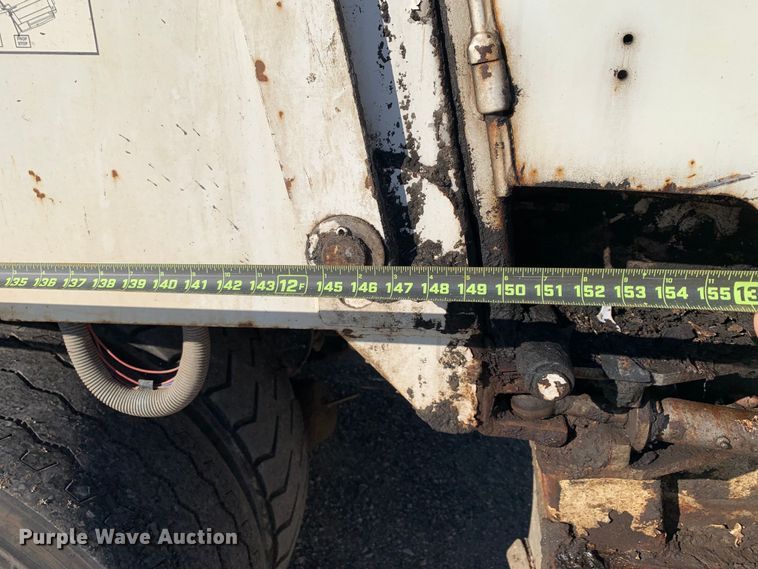 image for item DM7910 2015 Crane Carrier Low Entry refuse truck