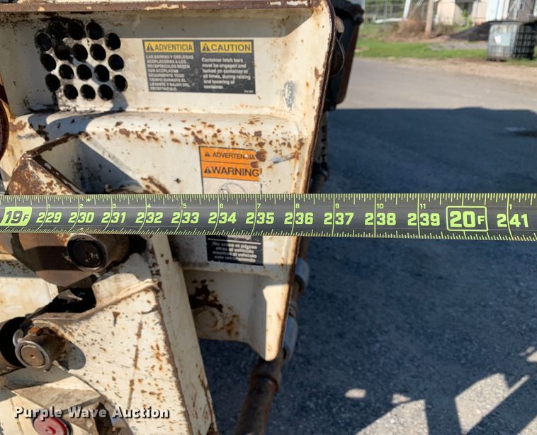 image for item DM7910 2015 Crane Carrier Low Entry refuse truck