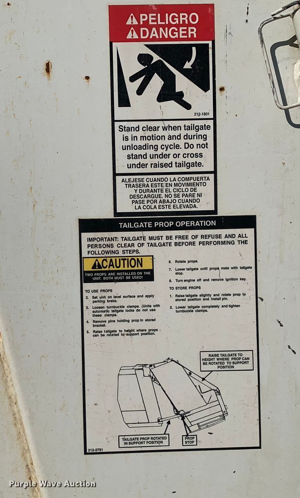 image for item DM7910 2015 Crane Carrier Low Entry refuse truck