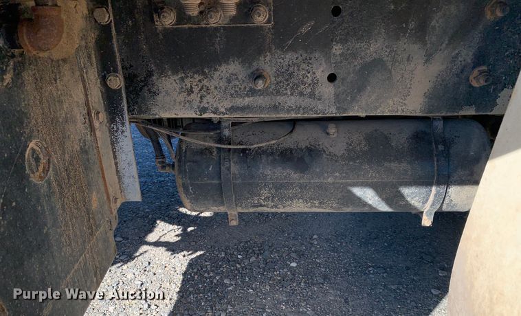 image for item DM7910 2015 Crane Carrier Low Entry refuse truck