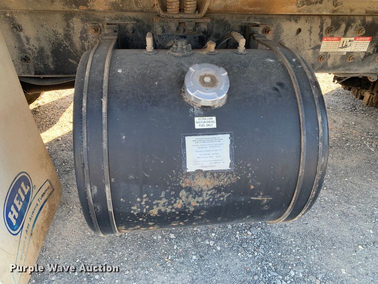 image for item DM7910 2015 Crane Carrier Low Entry refuse truck