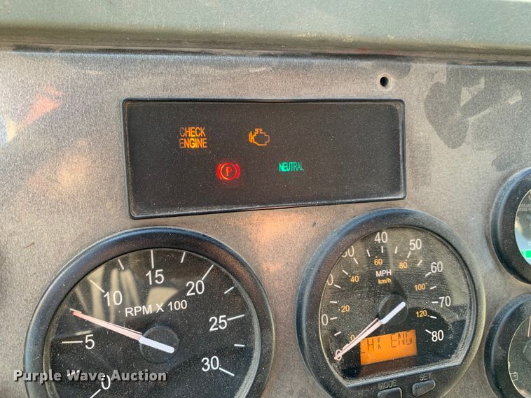 image for item DM7910 2015 Crane Carrier Low Entry refuse truck