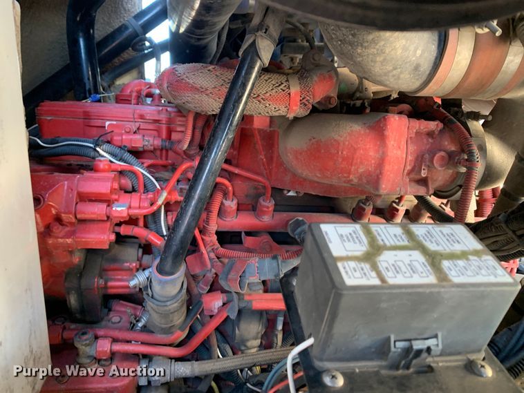 image for item DM7910 2015 Crane Carrier Low Entry refuse truck