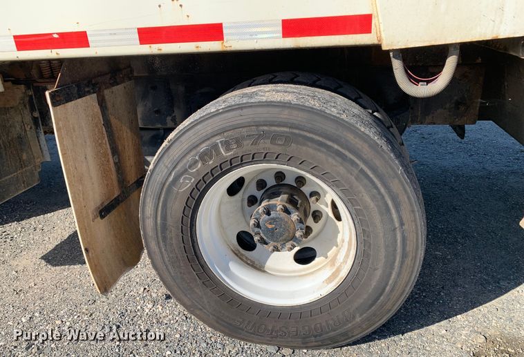 image for item DM7910 2015 Crane Carrier Low Entry refuse truck