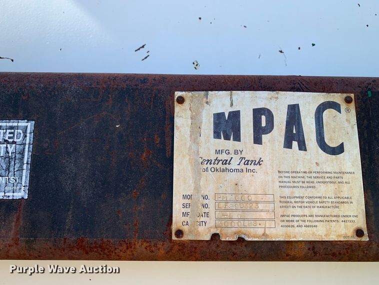 image for item DM7911 1999 Sterling L8513 refuse truck